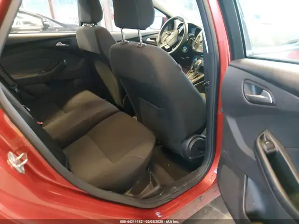1FADP3K25JL313709 2018 FORD FOCUS - Image 8