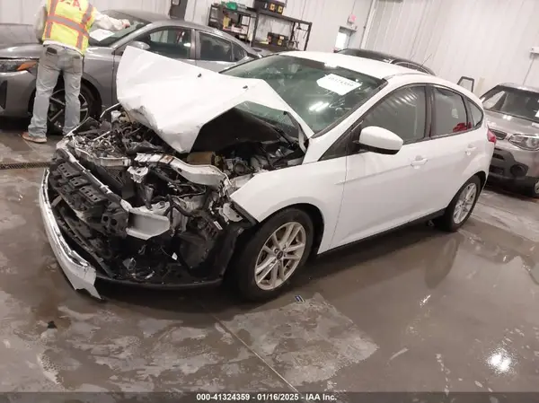 1FADP3K25JL316724 2018 FORD FOCUS - Image 2