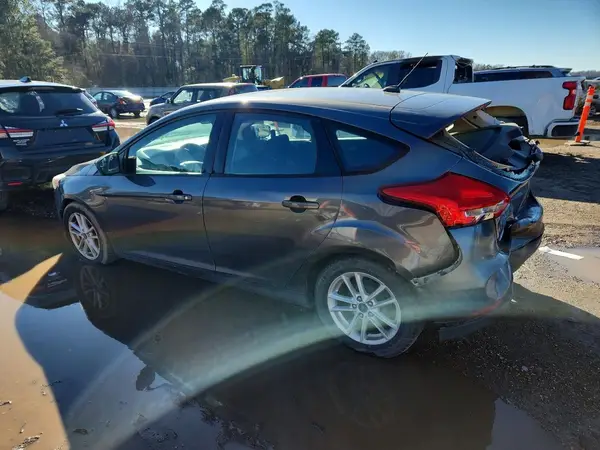 1FADP3K25JL319252 2018 FORD FOCUS - Image 2