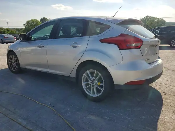 1FADP3K25JL320367 2018 FORD FOCUS - Image 2