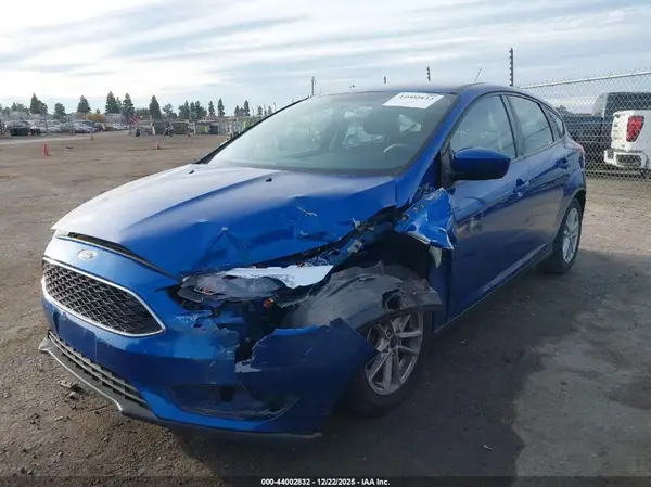 1FADP3K25JL323088 2018 FORD FOCUS - Image 2