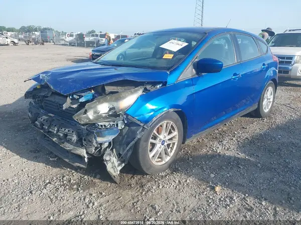 1FADP3K25JL329960 2018 FORD FOCUS - Image 2