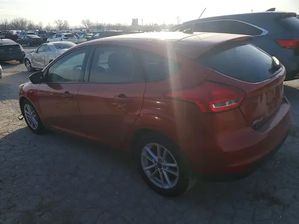 1FADP3K25JL330901 2018 FORD FOCUS - Image 2