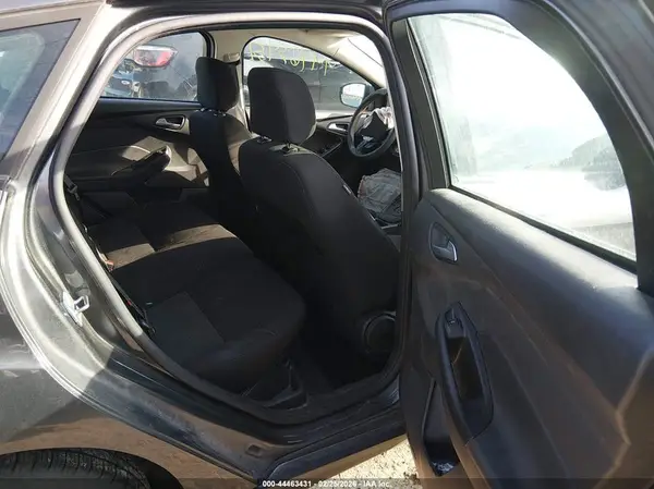 1FADP3K25JL331885 2018 FORD FOCUS - Image 8