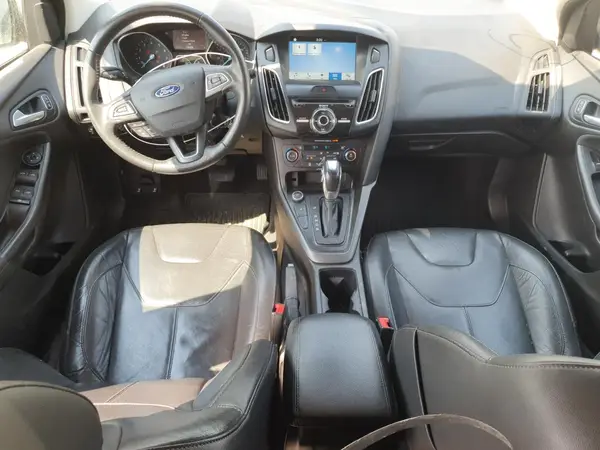 1FADP3K26GL200070 2016 FORD FOCUS - Image 8