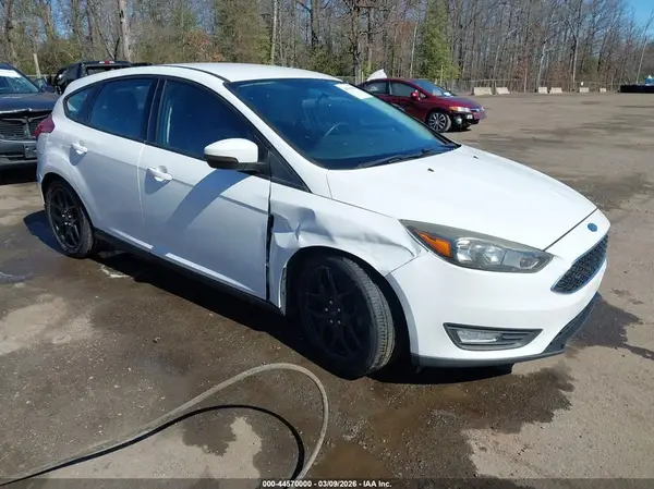 1FADP3K26GL205558 2016 FORD FOCUS - Image 1