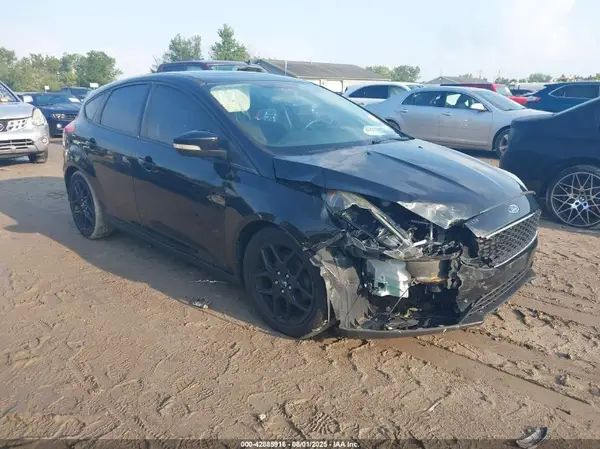 1FADP3K26GL243484 2016 FORD FOCUS - Image 1