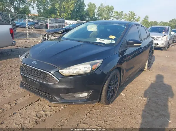 1FADP3K26GL243484 2016 FORD FOCUS - Image 2