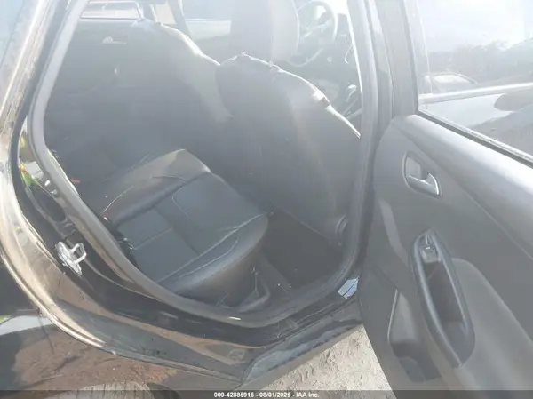 1FADP3K26GL243484 2016 FORD FOCUS - Image 8