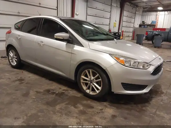 1FADP3K26GL251004 2016 FORD FOCUS - Image 1