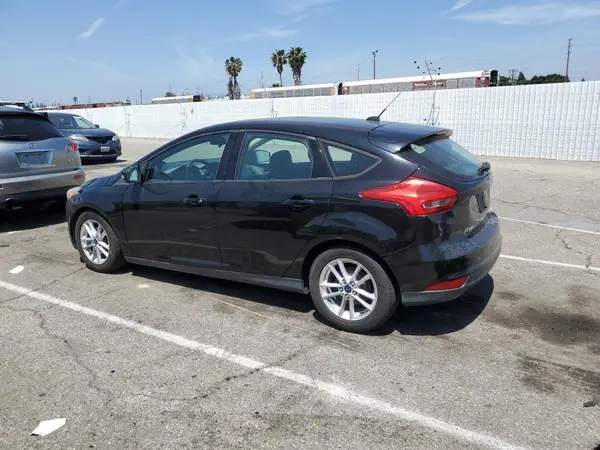 1FADP3K26GL270670 2016 FORD FOCUS - Image 2