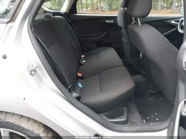 1FADP3K26GL271236 2016 FORD FOCUS - Image 8