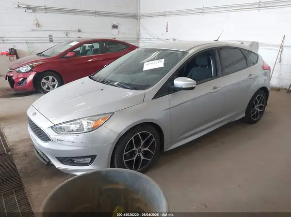 1FADP3K26GL310360 2016 FORD FOCUS - Image 2