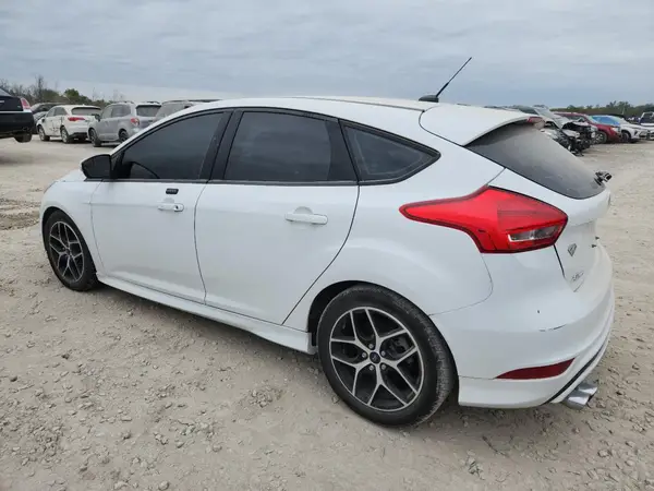 1FADP3K26GL314229 2016 FORD FOCUS - Image 2