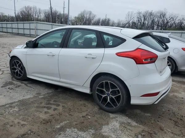 1FADP3K26GL314716 2016 FORD FOCUS - Image 2