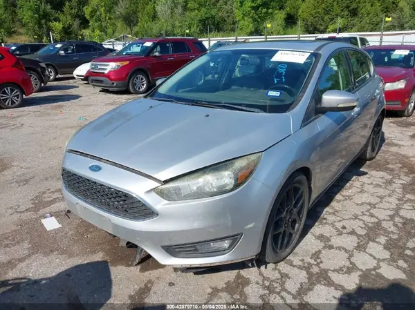1FADP3K26GL321570 2016 FORD FOCUS - Image 2