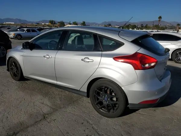 1FADP3K26GL329216 2016 FORD FOCUS - Image 2