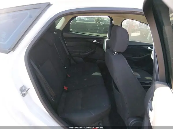 1FADP3K26GL331614 2016 FORD FOCUS - Image 8