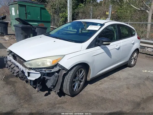 1FADP3K26GL337994 2016 FORD FOCUS - Image 2