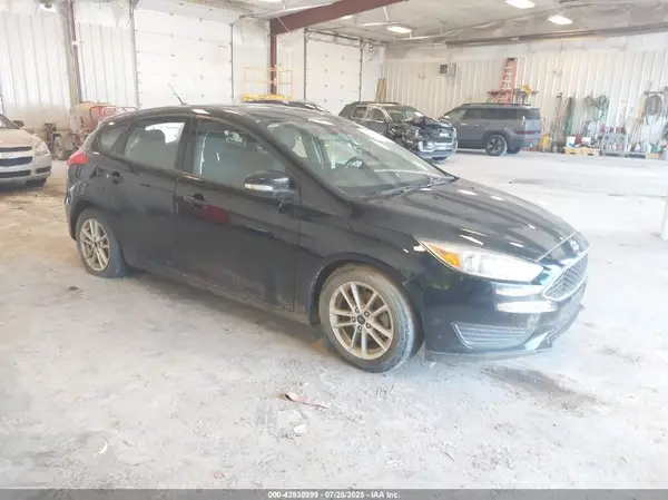 1FADP3K26GL359638 2016 FORD FOCUS - Image 1