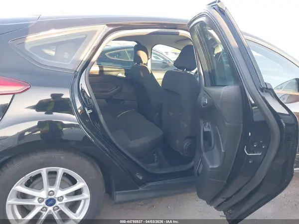 1FADP3K26GL372762 2016 FORD FOCUS - Image 8