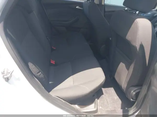 1FADP3K26GL376486 2016 FORD FOCUS - Image 8