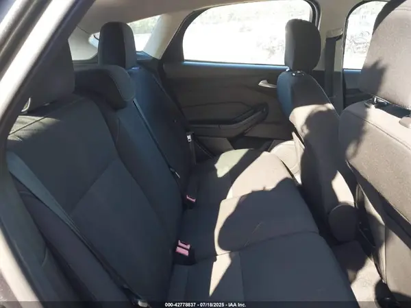 1FADP3K26GL385673 2016 FORD FOCUS - Image 8