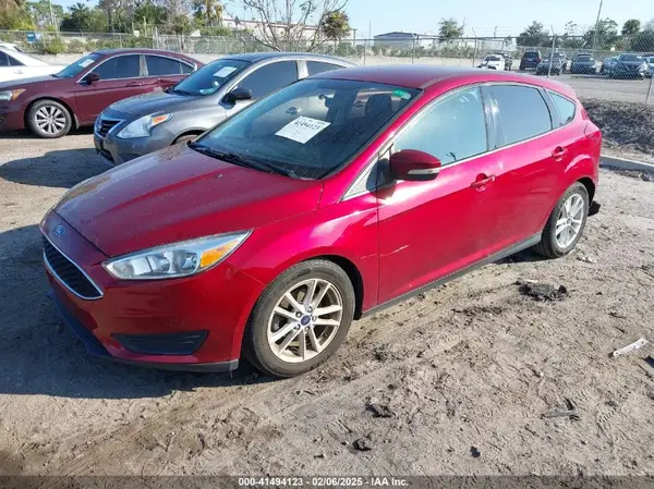 1FADP3K26GL395877 2016 FORD FOCUS - Image 2