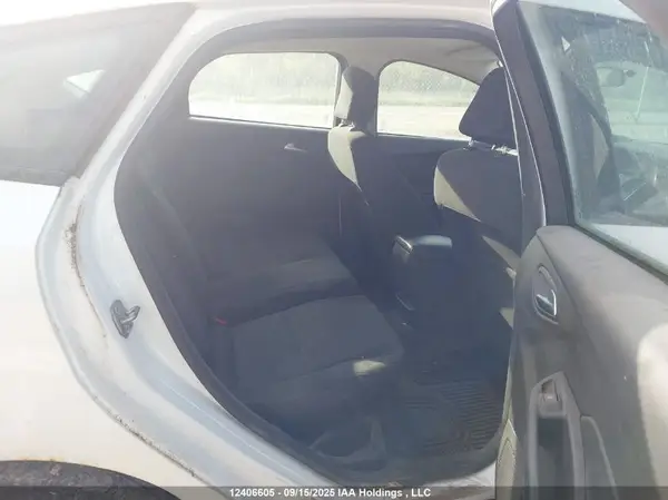 1FADP3K26GL400320 2016 FORD FOCUS - Image 8