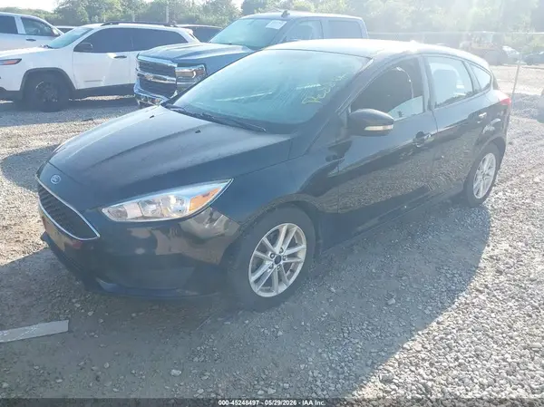 1FADP3K26HL203827 2017 FORD FOCUS - Image 2
