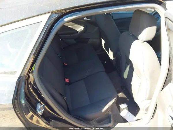 1FADP3K26HL216271 2017 FORD FOCUS - Image 8