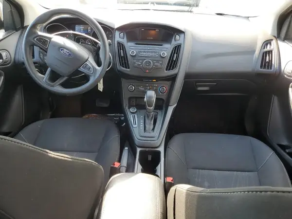 1FADP3K26HL216285 2017 FORD FOCUS - Image 8