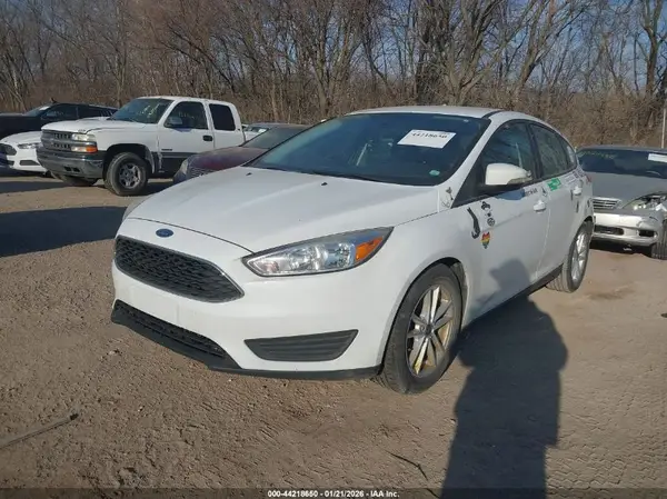 1FADP3K26HL223687 2017 FORD FOCUS - Image 2
