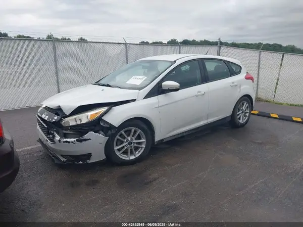 1FADP3K26HL223978 2017 FORD FOCUS - Image 2