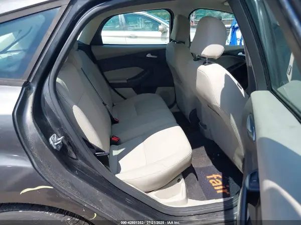 1FADP3K26HL232194 2017 FORD FOCUS - Image 8