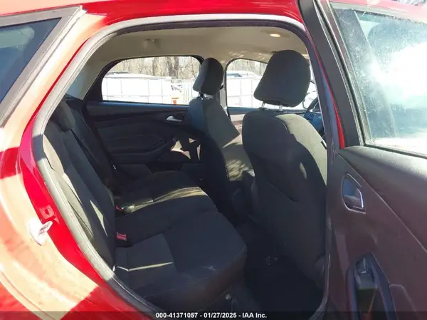 1FADP3K26HL249514 2017 FORD FOCUS - Image 8