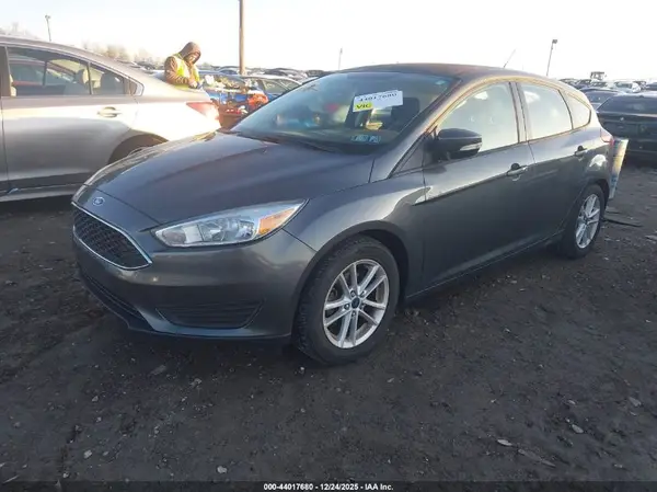 1FADP3K26HL251165 2017 FORD FOCUS - Image 2