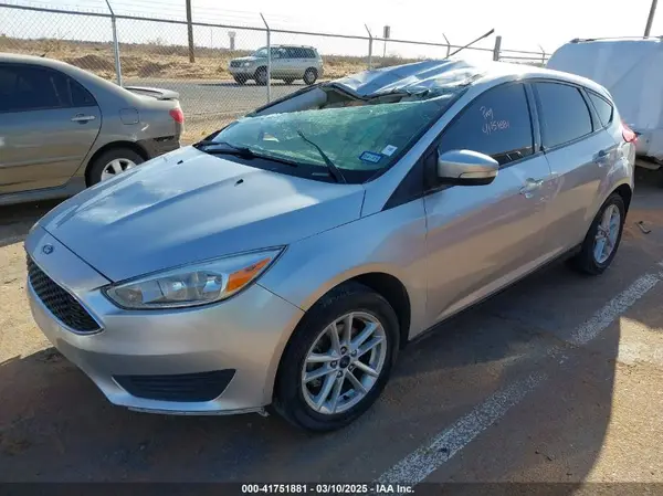 1FADP3K26HL264367 2017 FORD FOCUS - Image 2