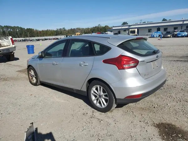 1FADP3K26HL267639 2017 FORD FOCUS - Image 2
