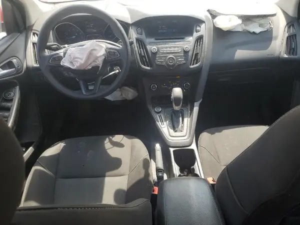 1FADP3K26HL268273 2017 FORD FOCUS - Image 8