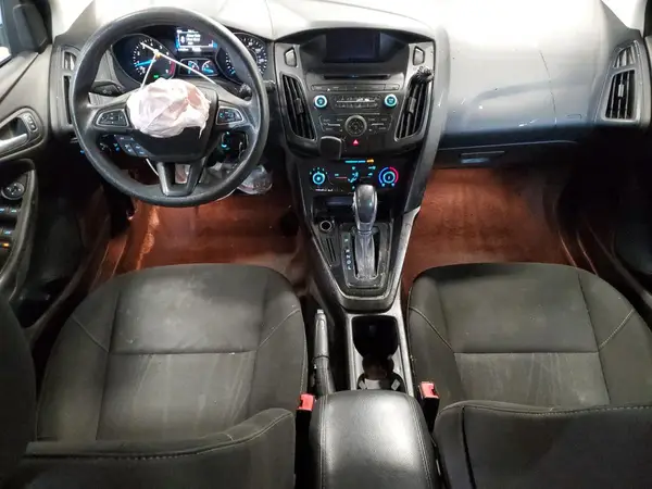 1FADP3K26HL272310 2017 FORD FOCUS - Image 8