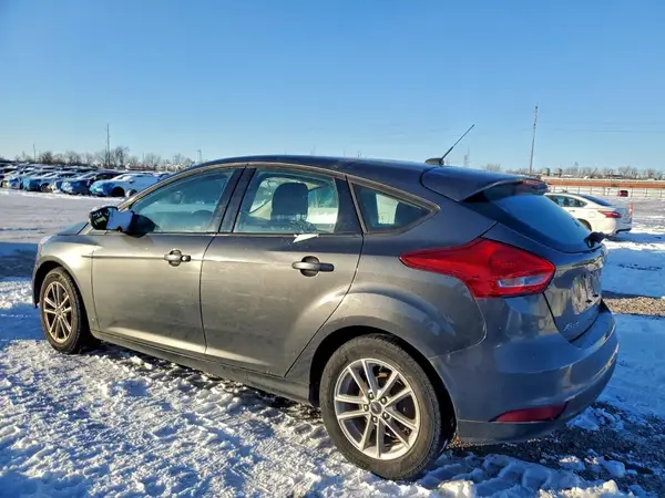 1FADP3K26HL275725 2017 FORD FOCUS - Image 2