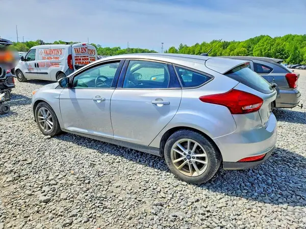 1FADP3K26HL279130 2017 FORD FOCUS - Image 2