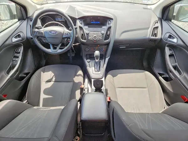 1FADP3K26HL279130 2017 FORD FOCUS - Image 8