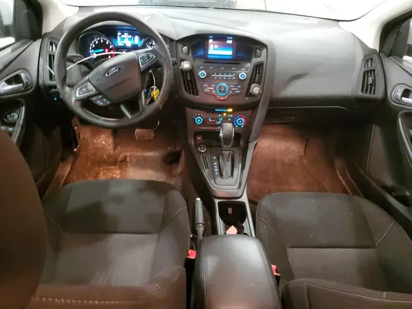 1FADP3K26HL303670 2017 FORD FOCUS - Image 8