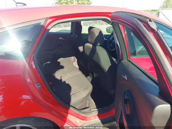 1FADP3K26HL306004 2017 FORD FOCUS - Image 8