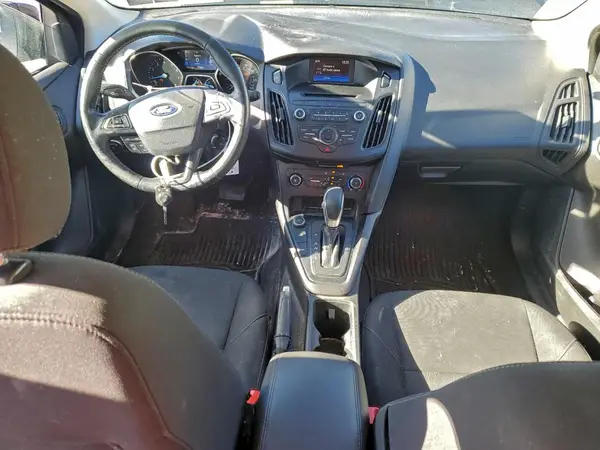 1FADP3K26HL312840 2017 FORD FOCUS - Image 8