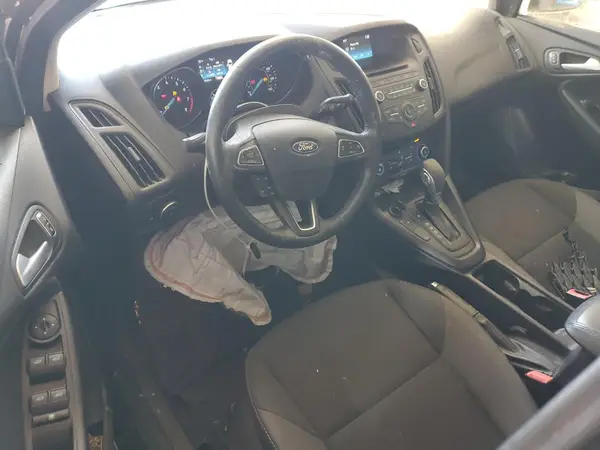 1FADP3K26HL318279 2017 FORD FOCUS - Image 8