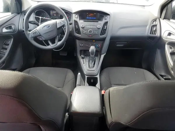 1FADP3K26HL337186 2017 FORD FOCUS - Image 8
