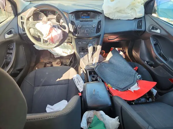 1FADP3K26HL345661 2017 FORD FOCUS - Image 8
